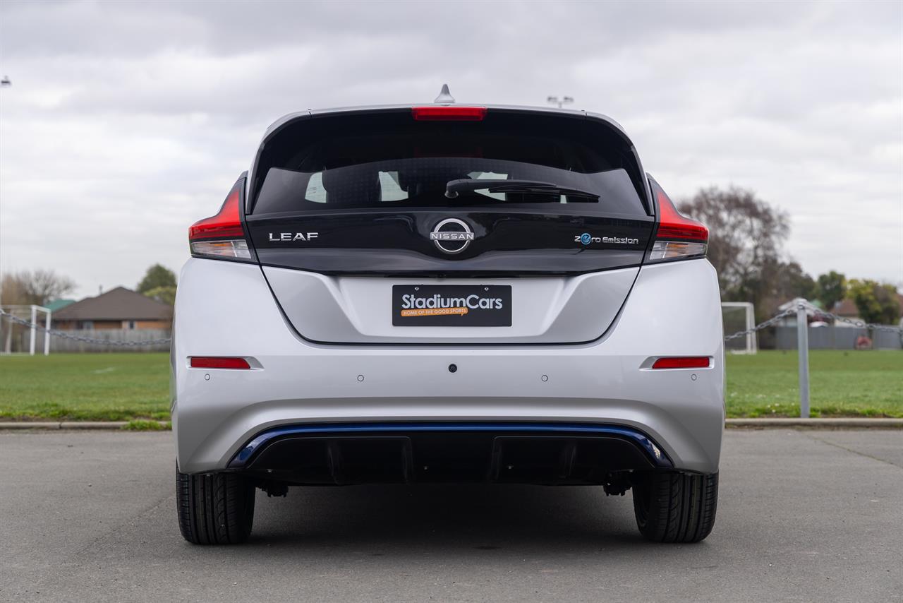 2022 Nissan LEAF