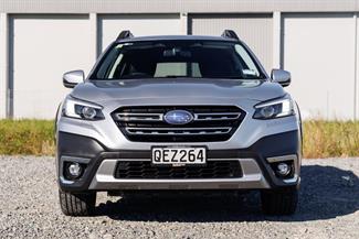 2023 Subaru Outback - Thumbnail