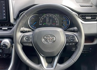 2020 Toyota RAV4 - Thumbnail