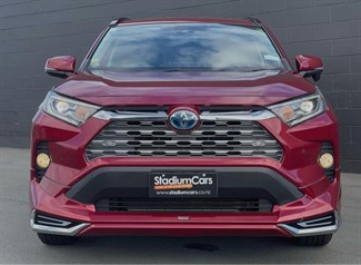 2020 Toyota RAV4 - Thumbnail