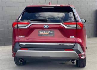 2020 Toyota RAV4 - Thumbnail