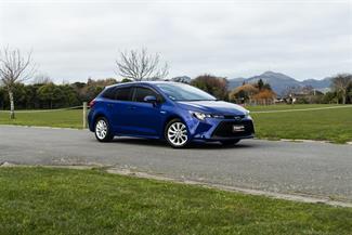 2020 Toyota Corolla - Thumbnail