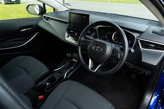 2020 Toyota Corolla - Thumbnail