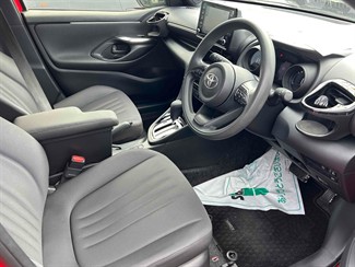 2021 Toyota Yaris - Thumbnail