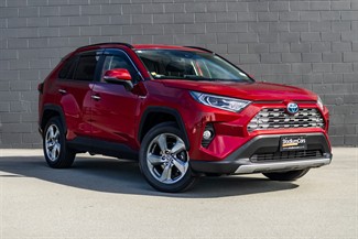 2020 Toyota RAV4 - Thumbnail
