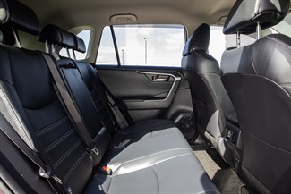 2020 Toyota RAV4 - Thumbnail