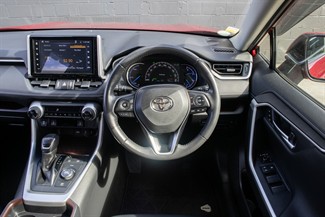 2020 Toyota RAV4 - Thumbnail