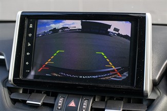2020 Toyota RAV4 - Thumbnail