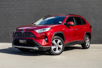 2020 Toyota RAV4 - Thumbnail
