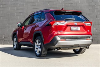 2020 Toyota RAV4 - Thumbnail