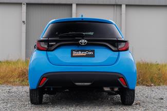 2020 Toyota Yaris - Thumbnail