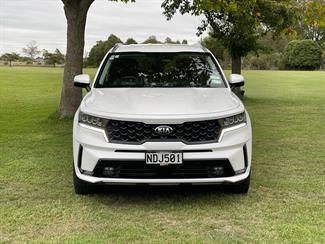 2020 Kia Sorento - Thumbnail