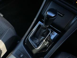 2015 Toyota Auris - Thumbnail