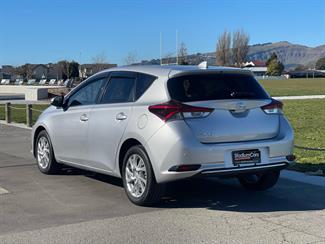 2015 Toyota Auris - Thumbnail