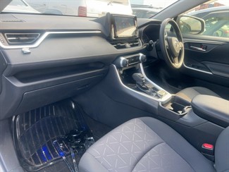 2019 Toyota RAV4 - Thumbnail