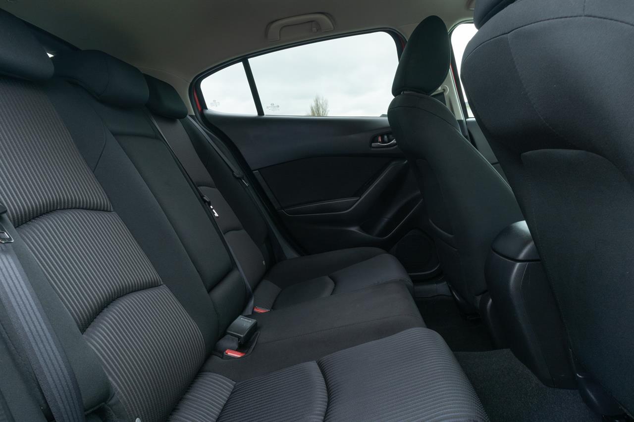 2014 Mazda Axela