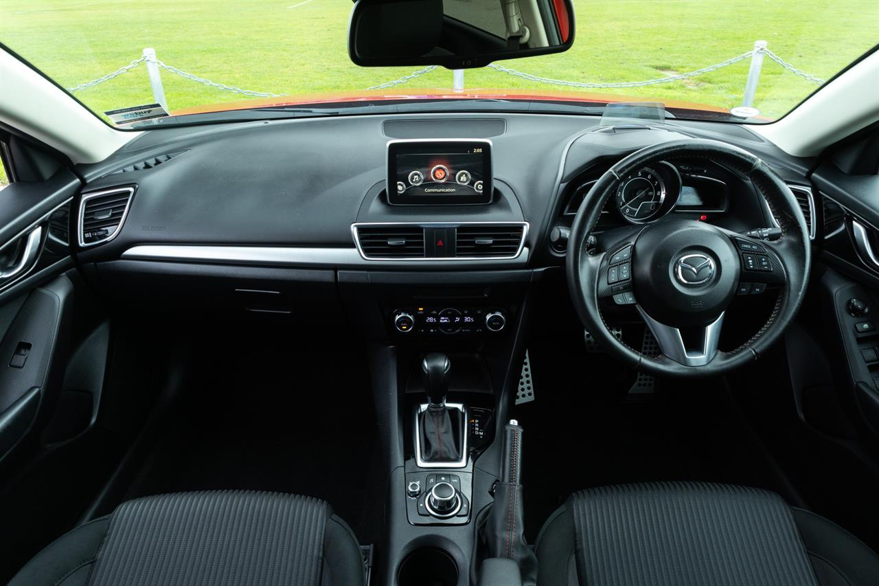2014 Mazda Axela