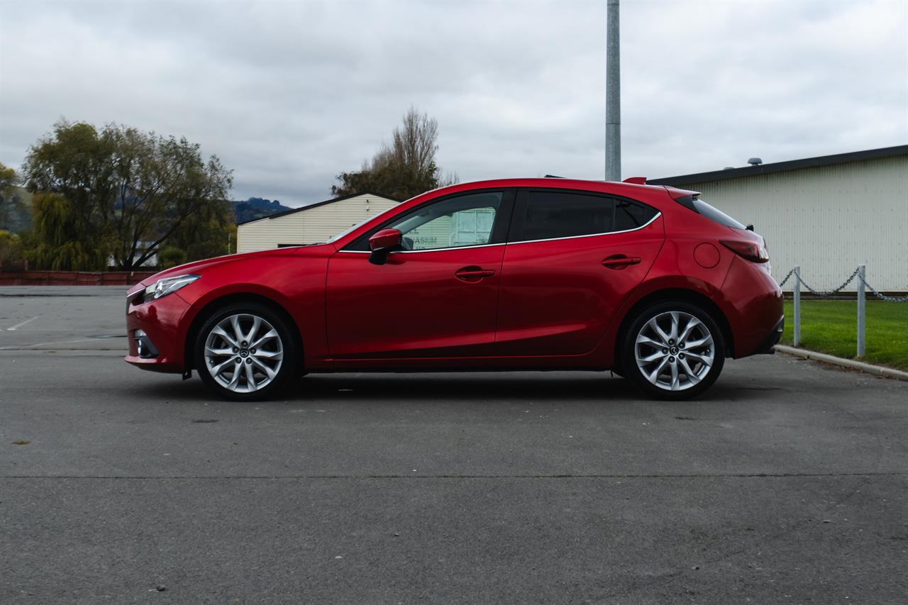 2014 Mazda Axela