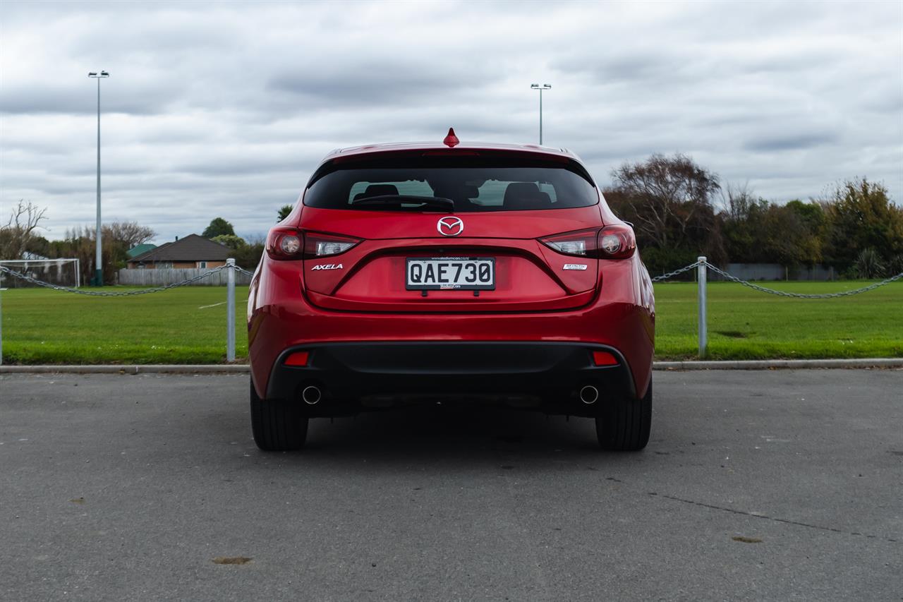2014 Mazda Axela