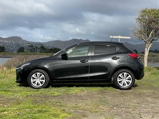 2015 Mazda Demio - Thumbnail