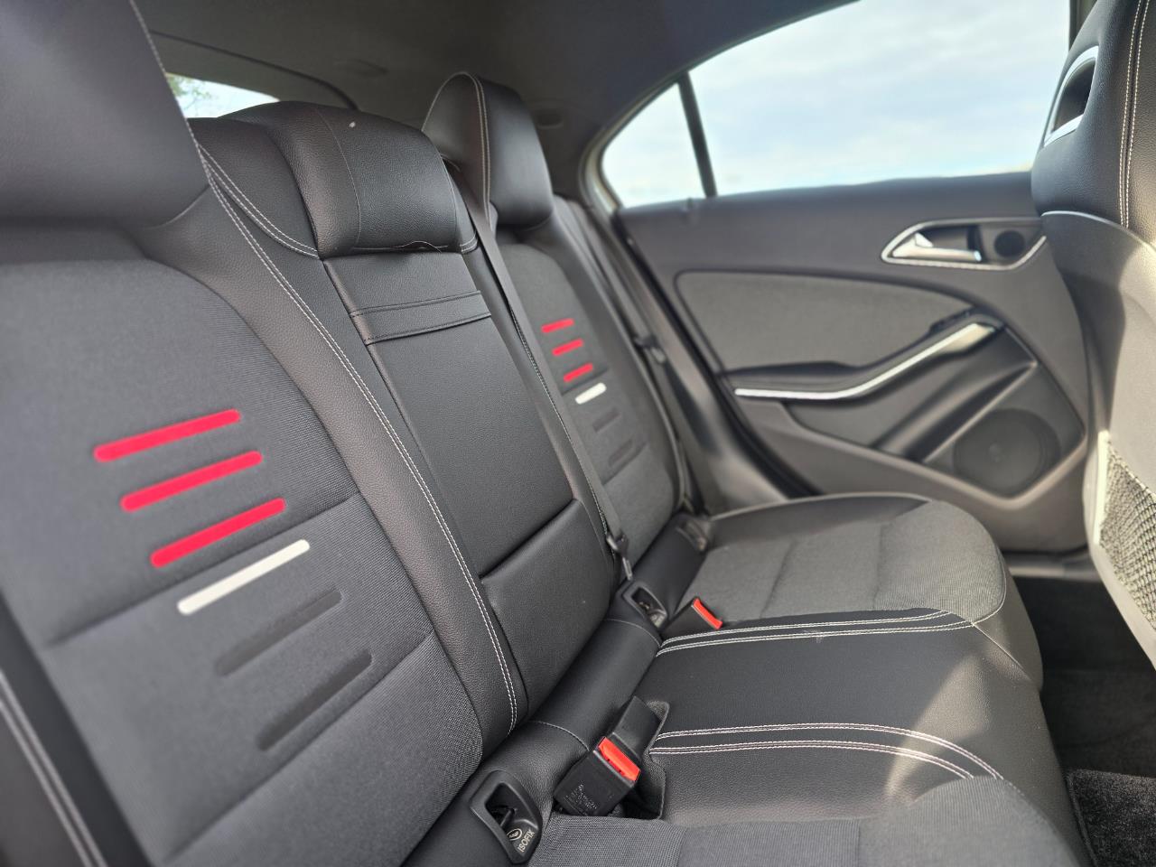 2018 Mercedes-Benz A180