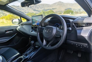 2024 Toyota Corolla Touring - Thumbnail
