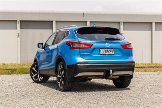 2018 Nissan Qashqai - Thumbnail
