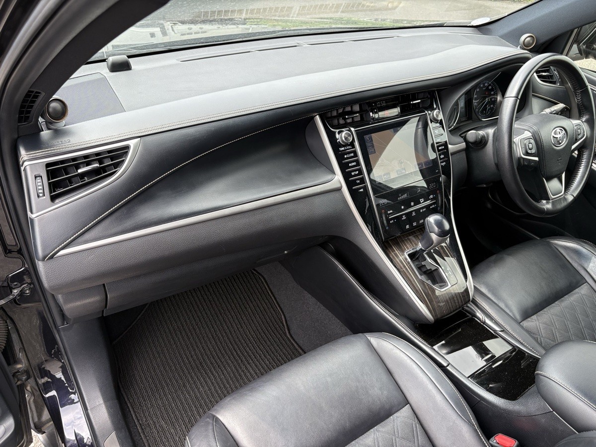 2014 Toyota Harrier