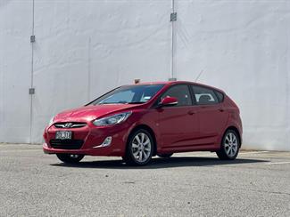 2013 Hyundai Accent - Thumbnail