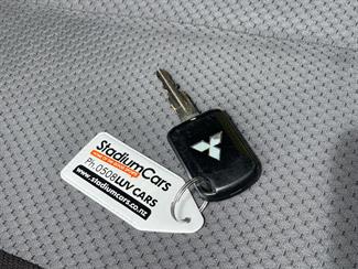 2019 Mitsubishi Triton - Thumbnail