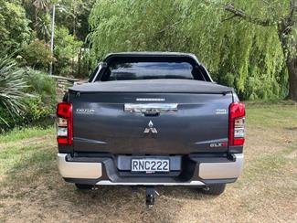 2019 Mitsubishi Triton - Thumbnail