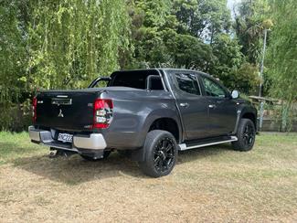 2019 Mitsubishi Triton - Thumbnail