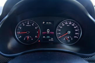2024 Kia Stonic - Thumbnail