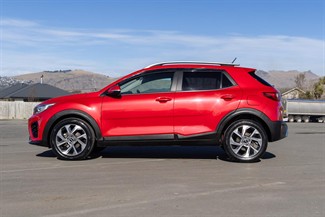 2024 Kia Stonic - Thumbnail