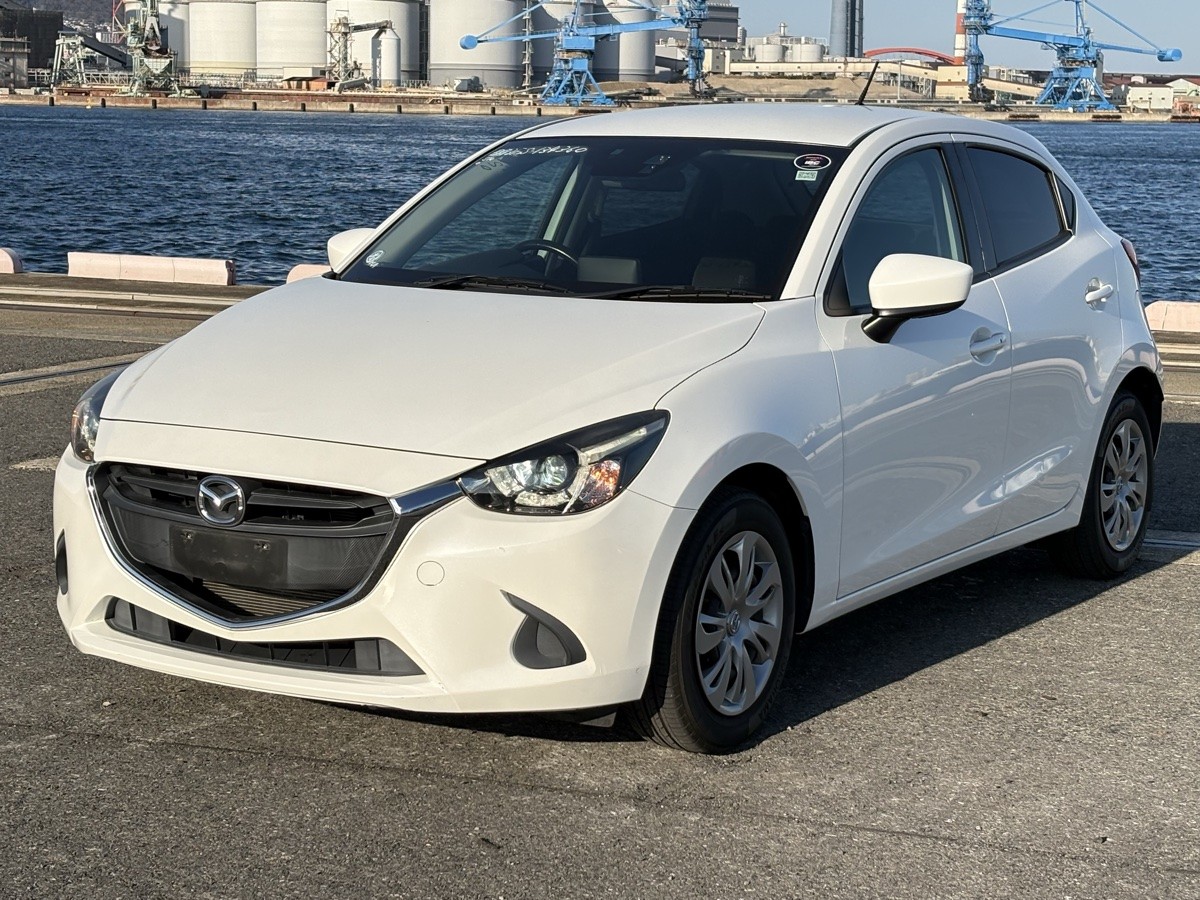 2015 Mazda Demio