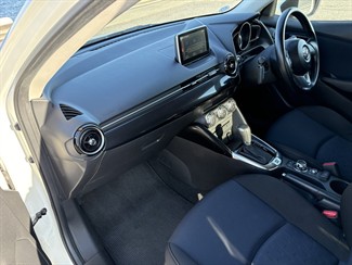 2015 Mazda Demio - Thumbnail