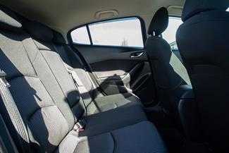 2015 Mazda Axela - Thumbnail