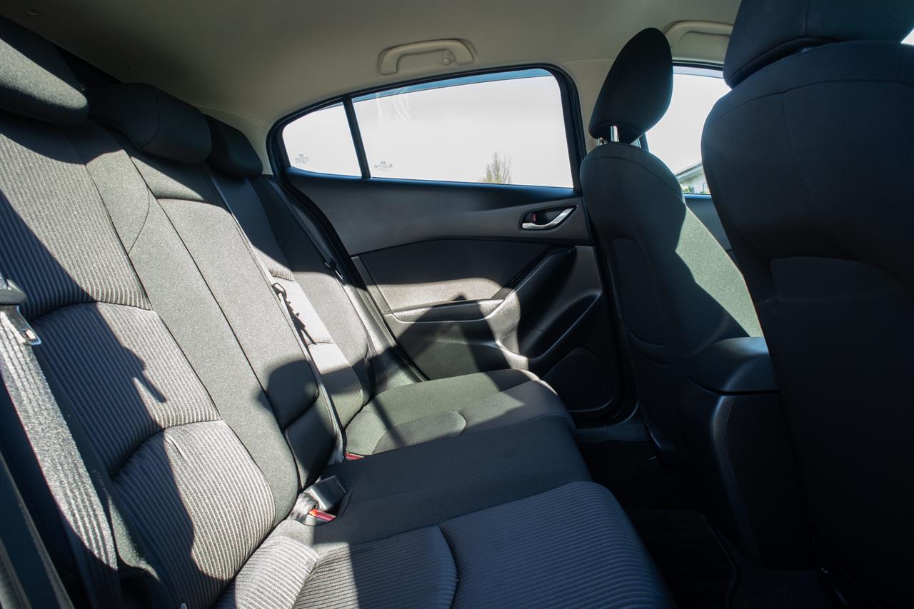 2015 Mazda Axela
