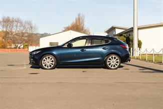 2015 Mazda Axela - Thumbnail