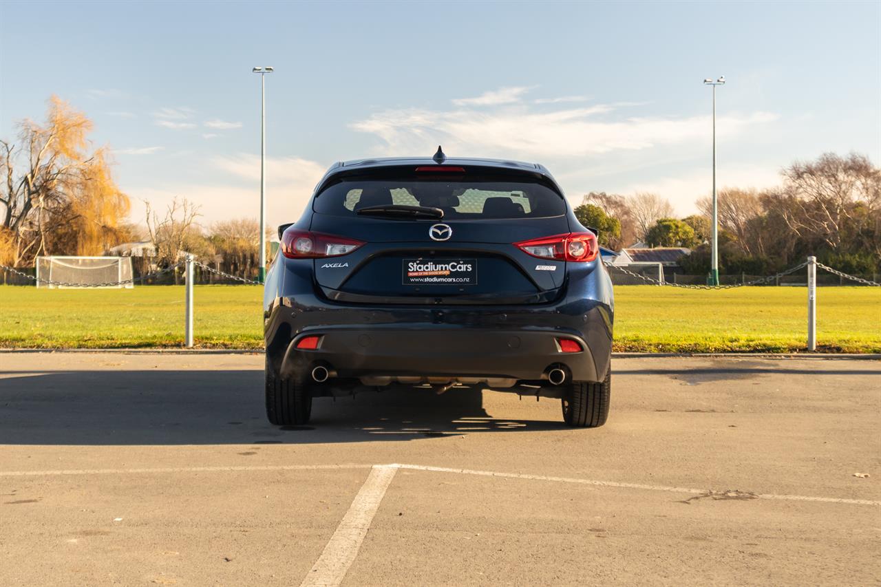 2015 Mazda Axela