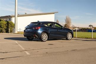2015 Mazda Axela - Thumbnail