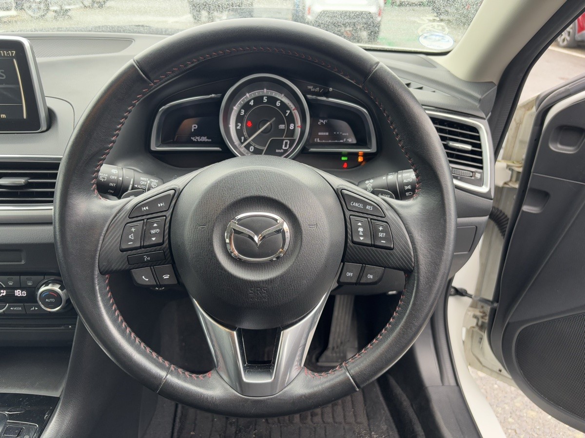 2014 Mazda Axela