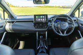 2023 Toyota Corolla Cross - Thumbnail