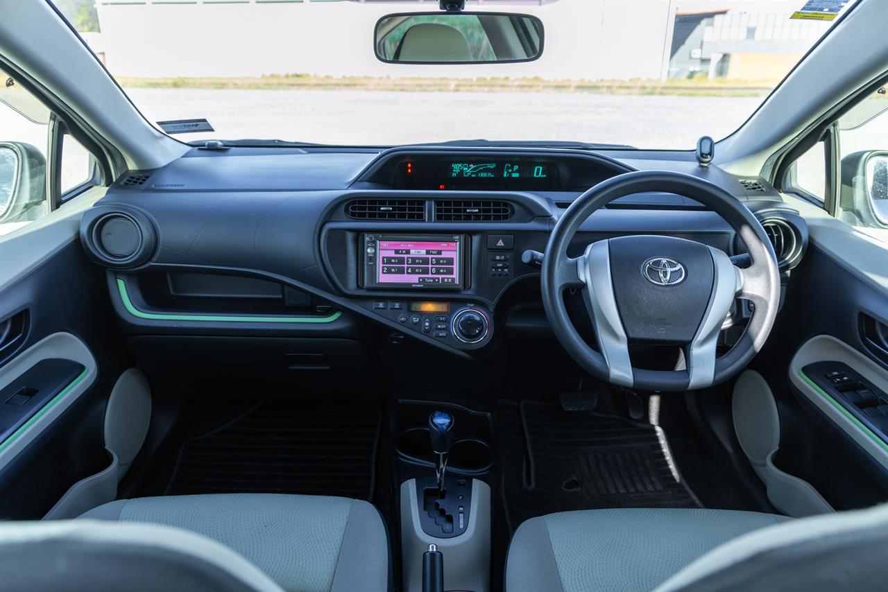 2013 Toyota AQUA