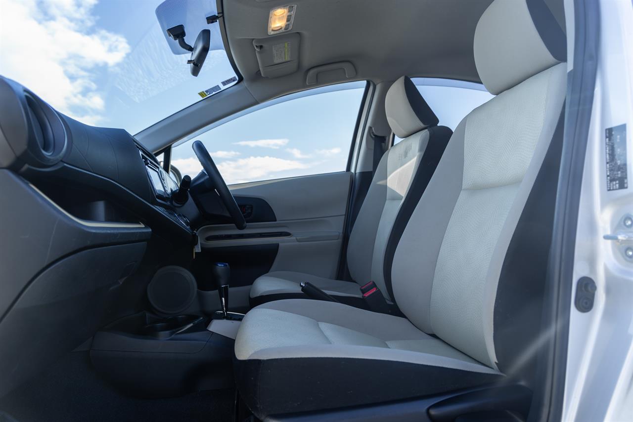 2013 Toyota AQUA