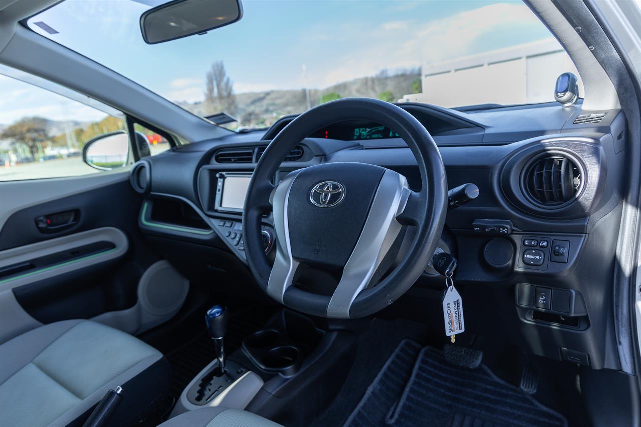 2013 Toyota AQUA