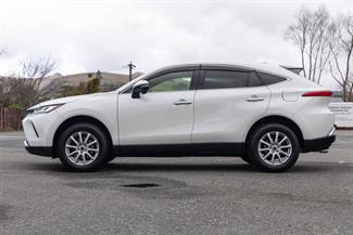 2021 Toyota Harrier - Thumbnail