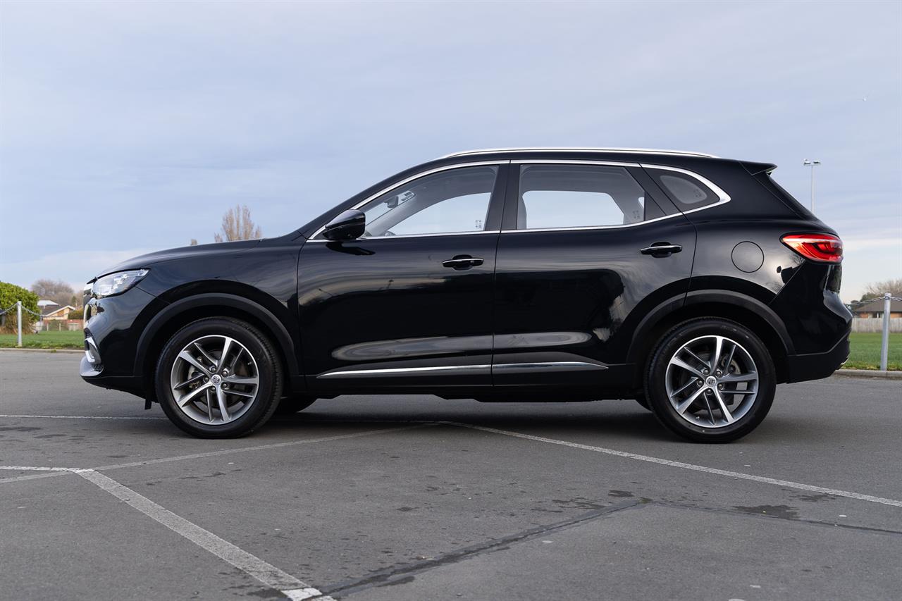 2025 MG Hs