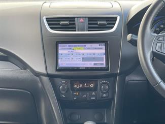2015 Suzuki Swift - Thumbnail