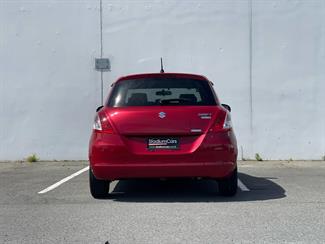 2015 Suzuki Swift - Thumbnail